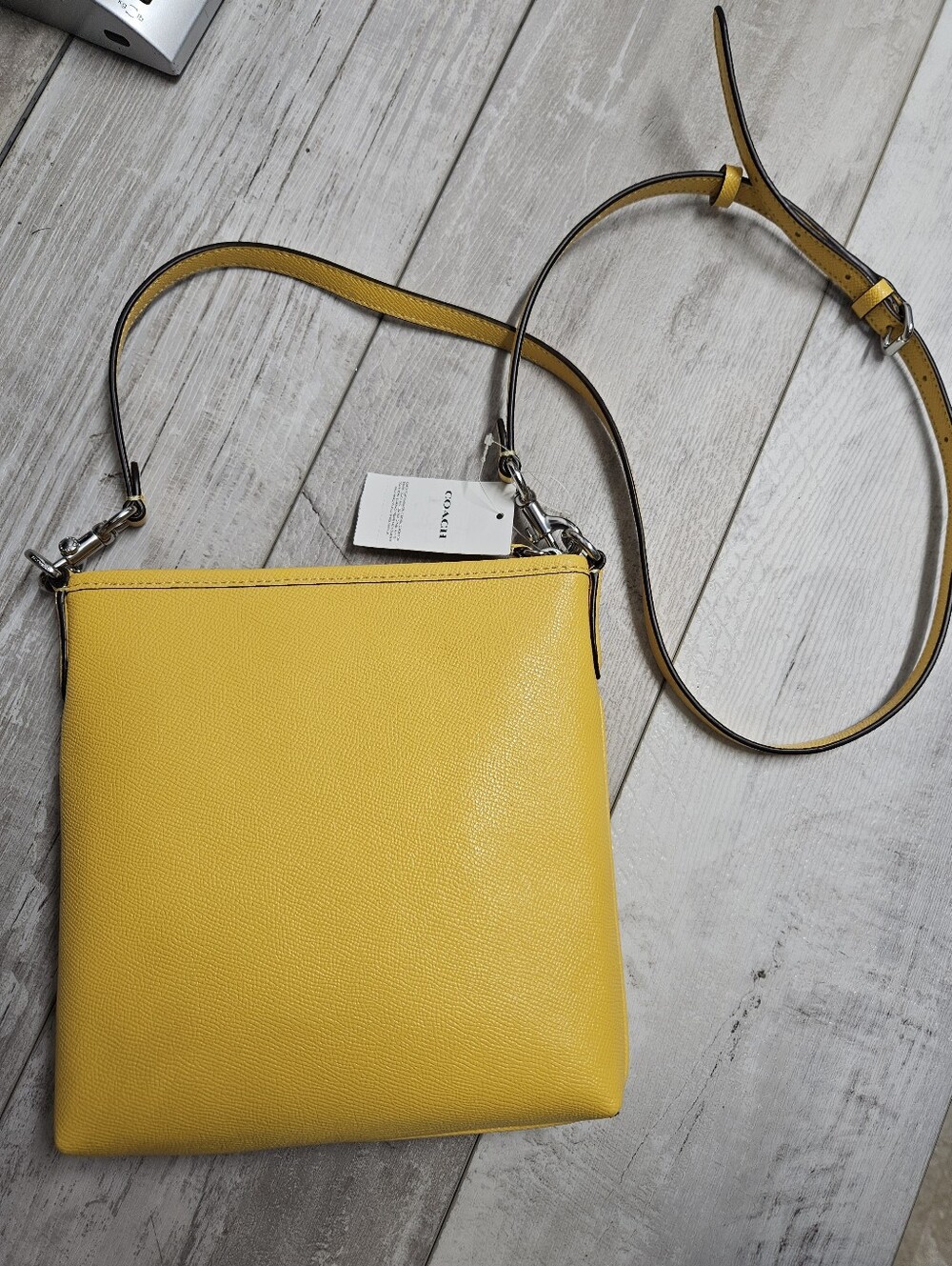 Coach Kitt Messenger Crossgrain Leather Crossbody Bag Yellow New CC526 - Picture 6 of 12
